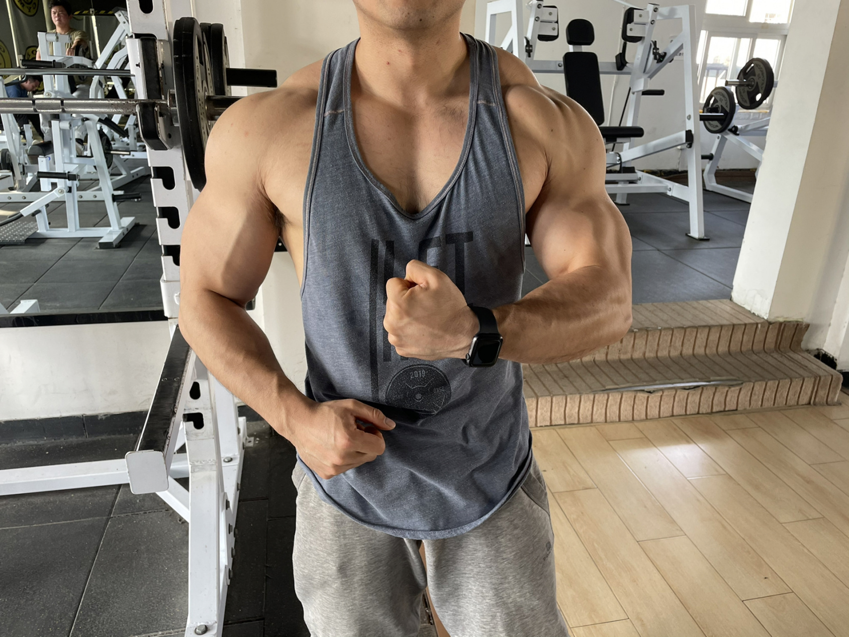 79kg了,是不是小了好多?