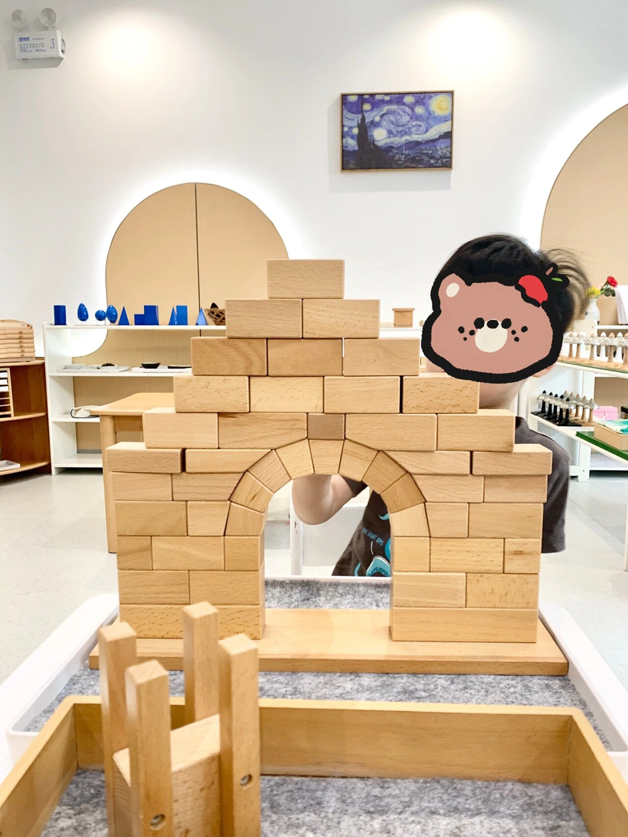 蒙氏文化区~罗马拱门