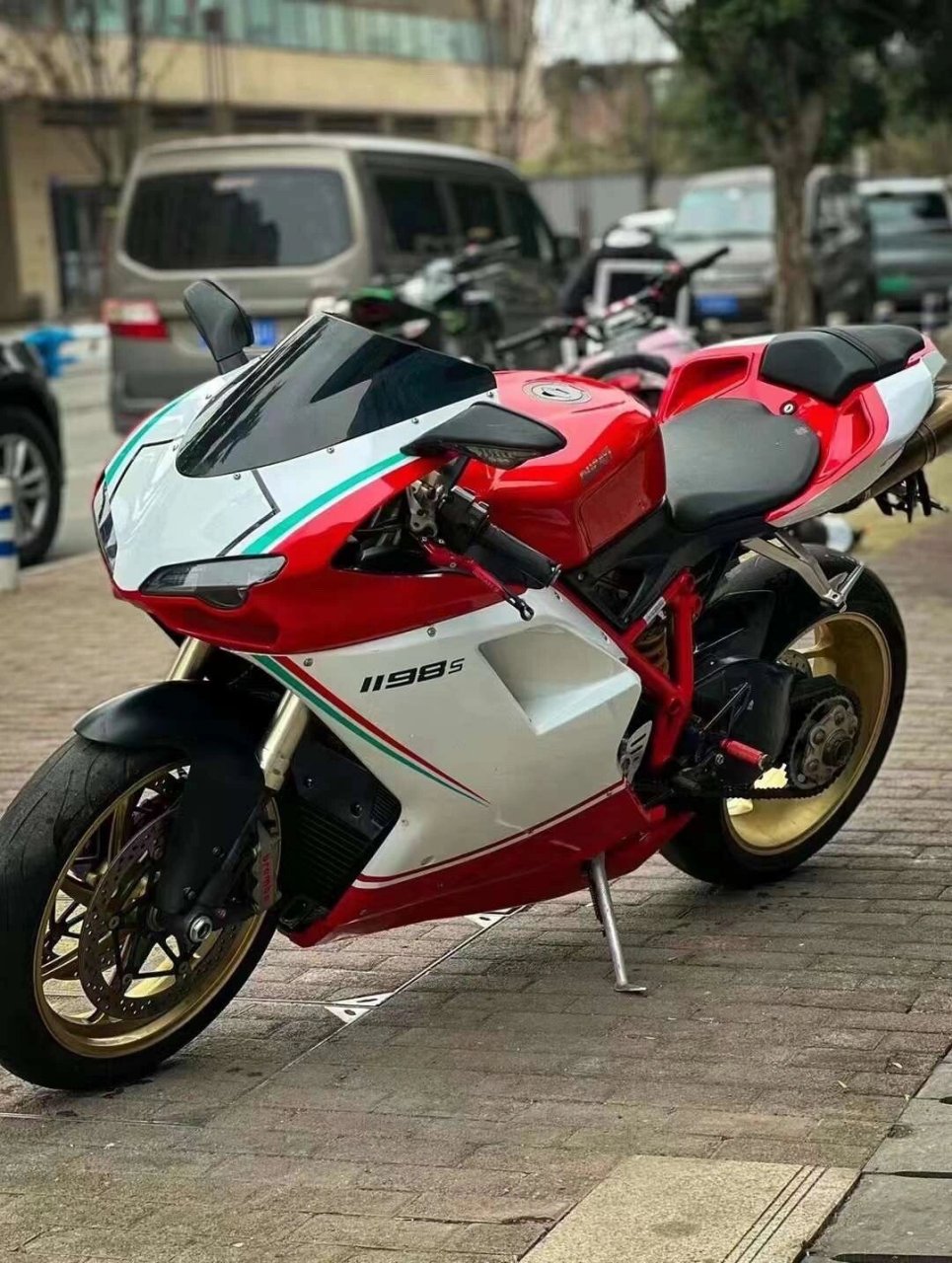 杜卡迪1198s单摇臂特价 13年杜卡迪1198s  原灯原版 单摇臂  干式离合