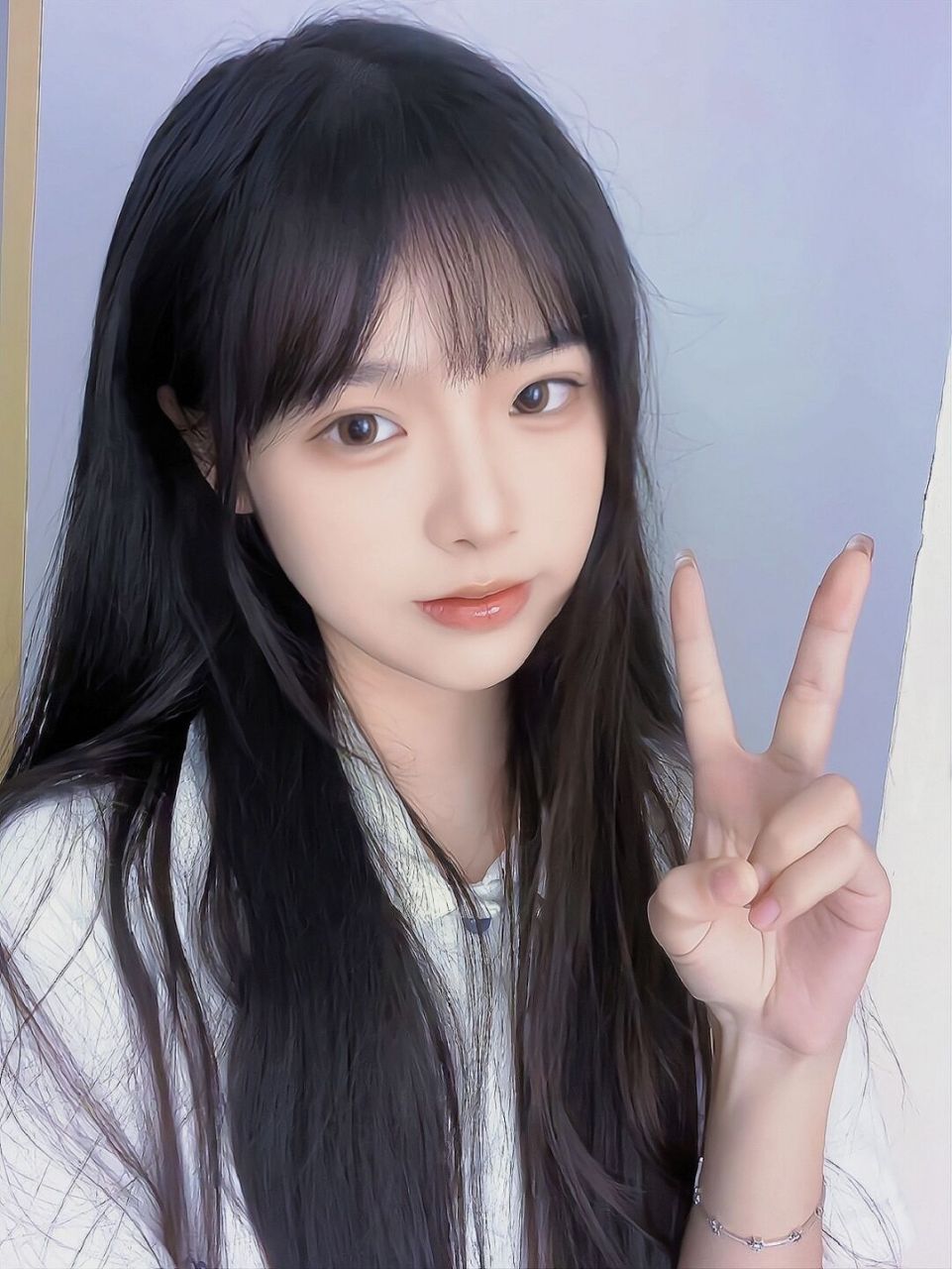 满满的青春气息呀#修图# #头像分享# #壁纸# #颜值# cn:鱼是不是喝醉