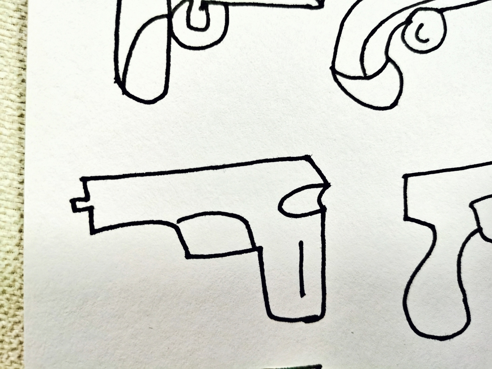 幼师day236---简笔画:手枪93 远看的确都是枪,近看啥也不是