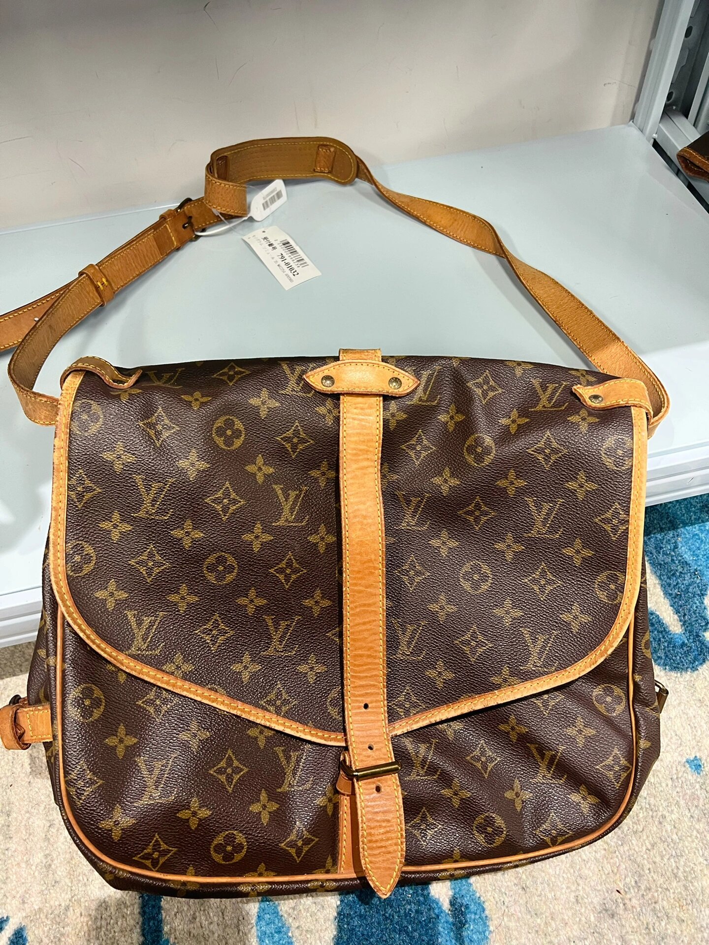 lv双子星中号,全原2999 lv双子星中号,原始成色 老花清晰无破无裂