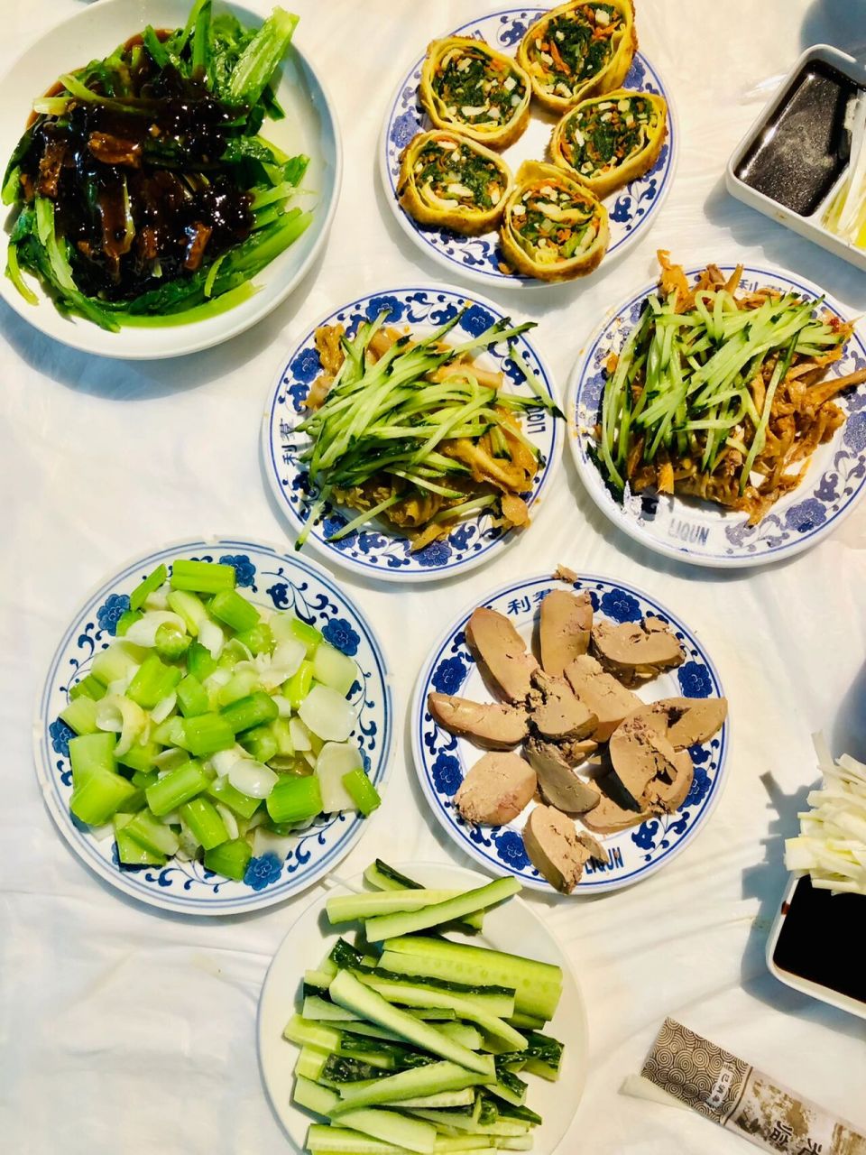 北京胡同里的老字号烤鸭店08 利群烤鸭店开业于1992年是北京第一家