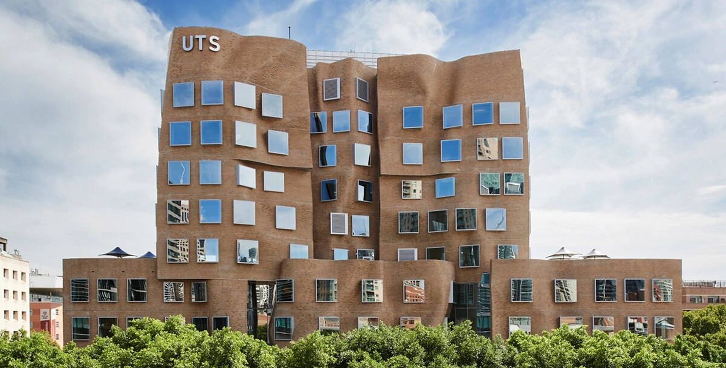 悉尼科技大学 99成立时间:1988年 97学校类型:公立综合性研究型