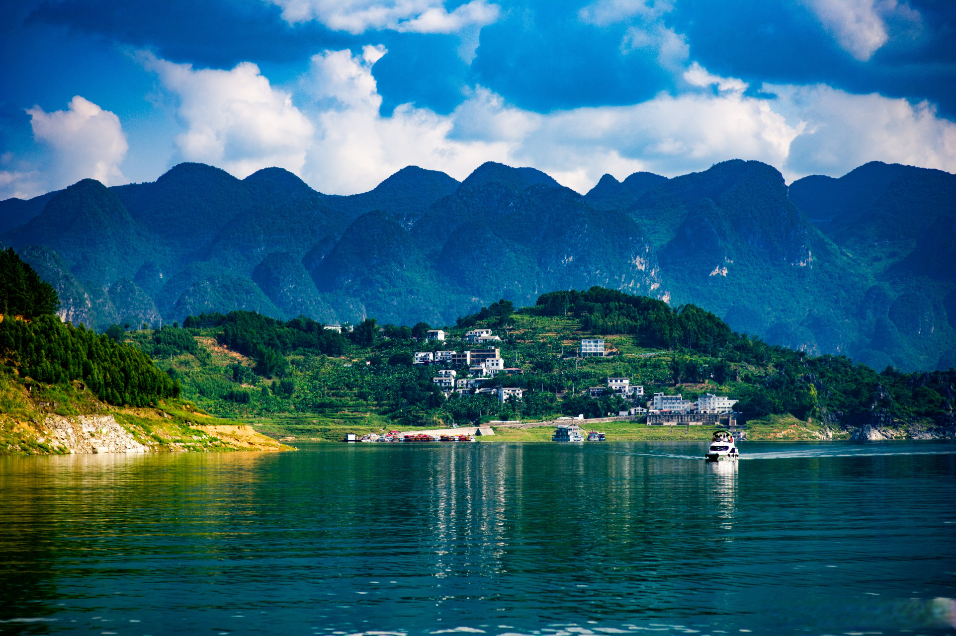 壁纸山水真实图片