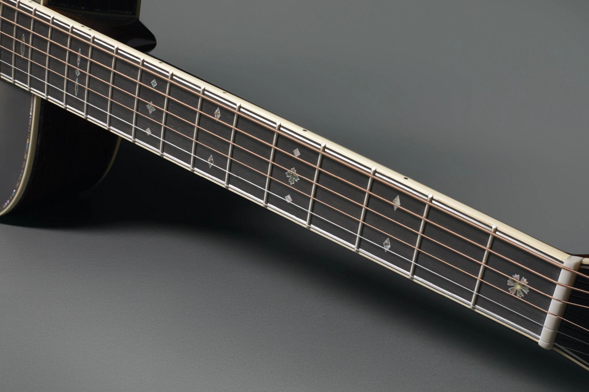 john mayer20周年限量纪念款马丁吉他发布!