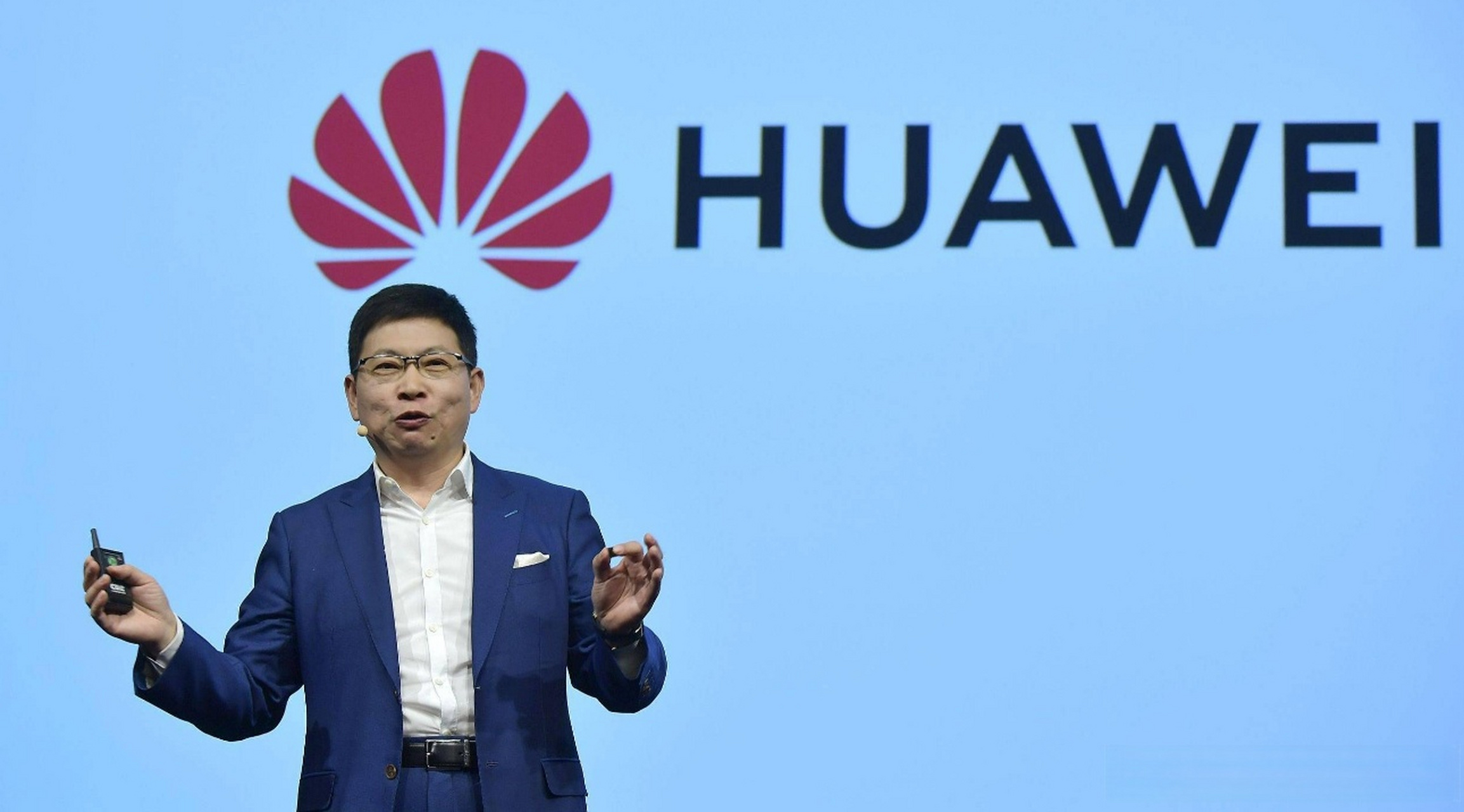 【华为余承东称未来能活下来的车企都是巨头】 6月16日消息,谈及华为