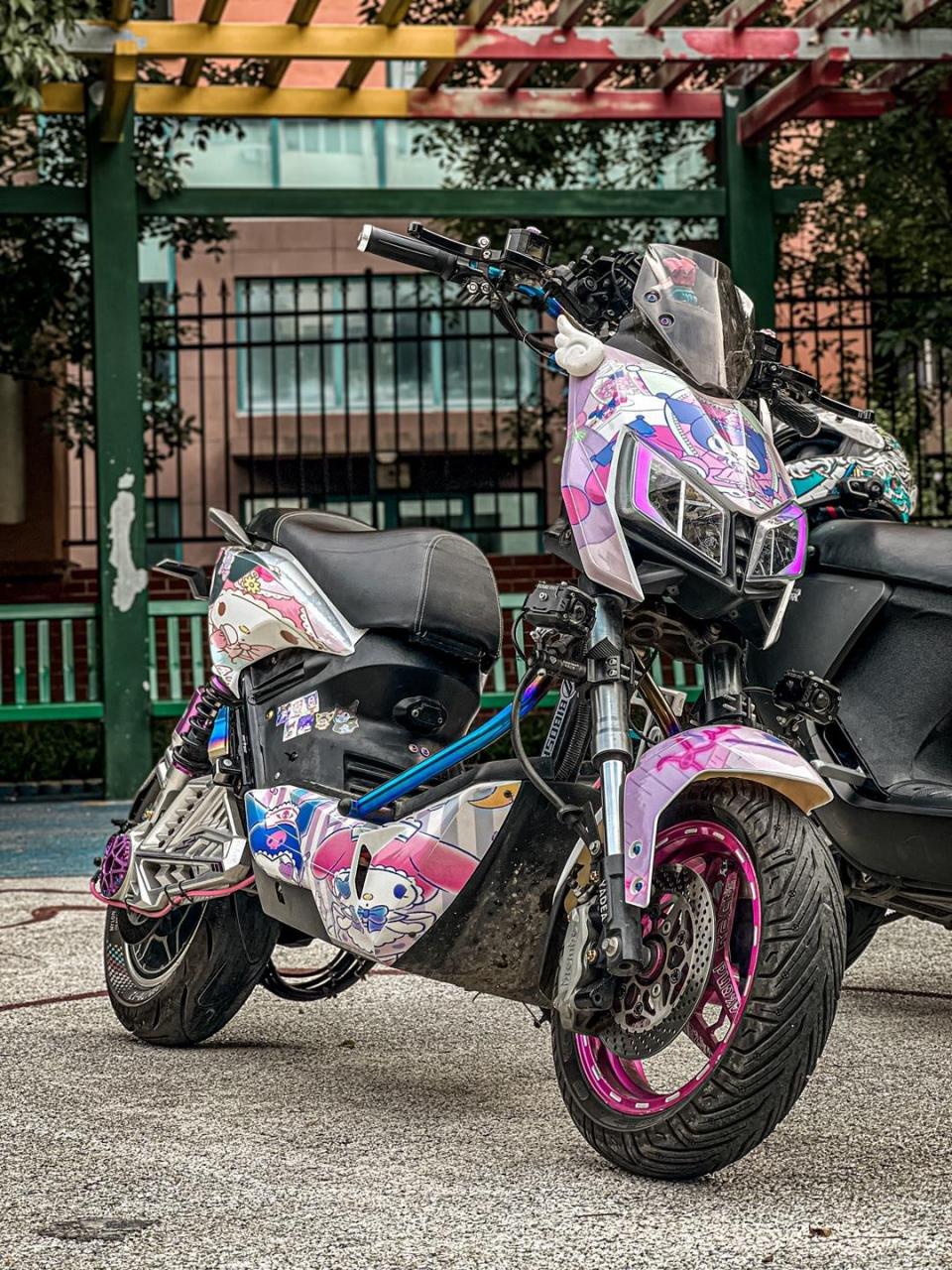 雅迪×5外壳电动车x5车壳智慧版侧板塑料外壳