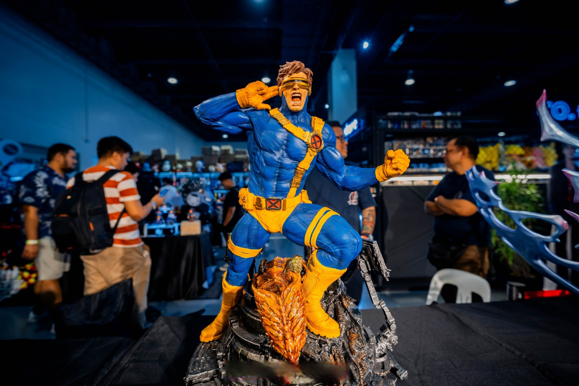 镭射眼#     1/3雕像 · by lbs(legendary beast studios)