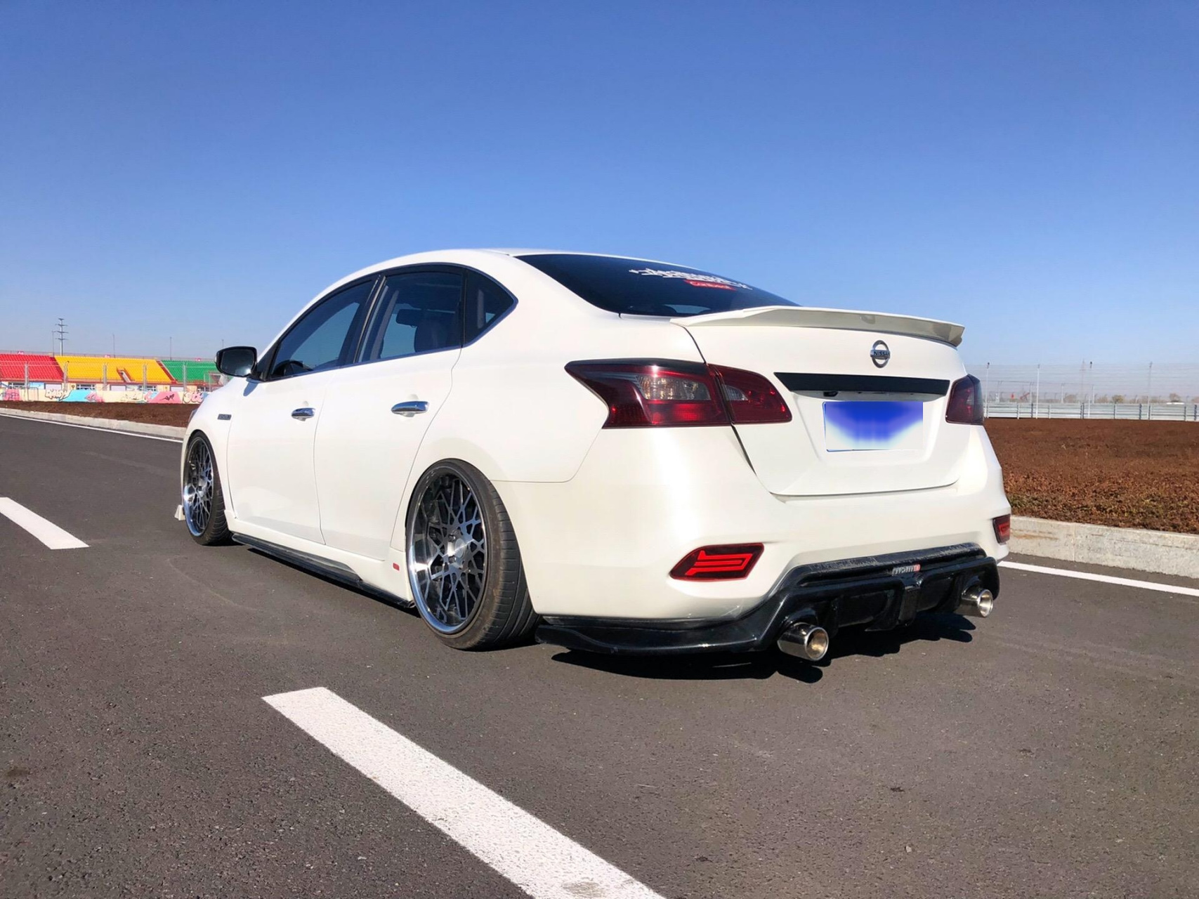 尼桑轩逸13代:爆改!1.