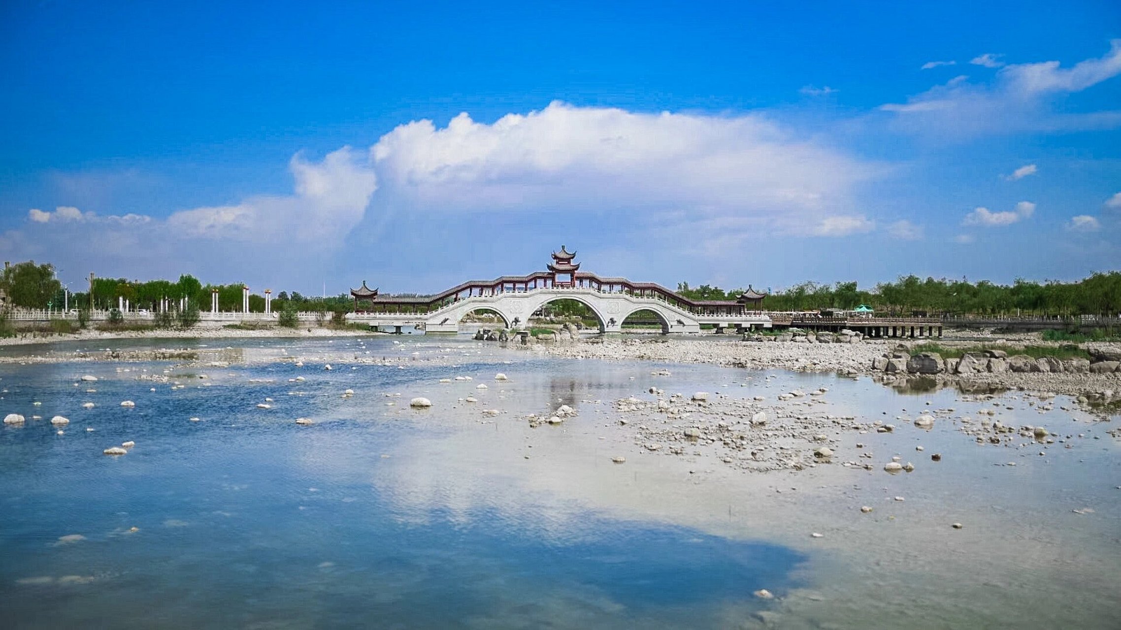 银川景城公园   拍摄于2021年9月20日