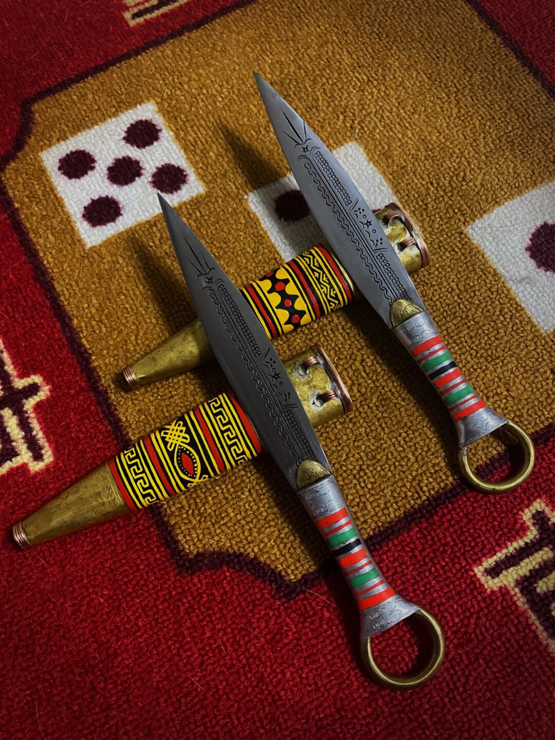 彝族叶形双耳腰刀