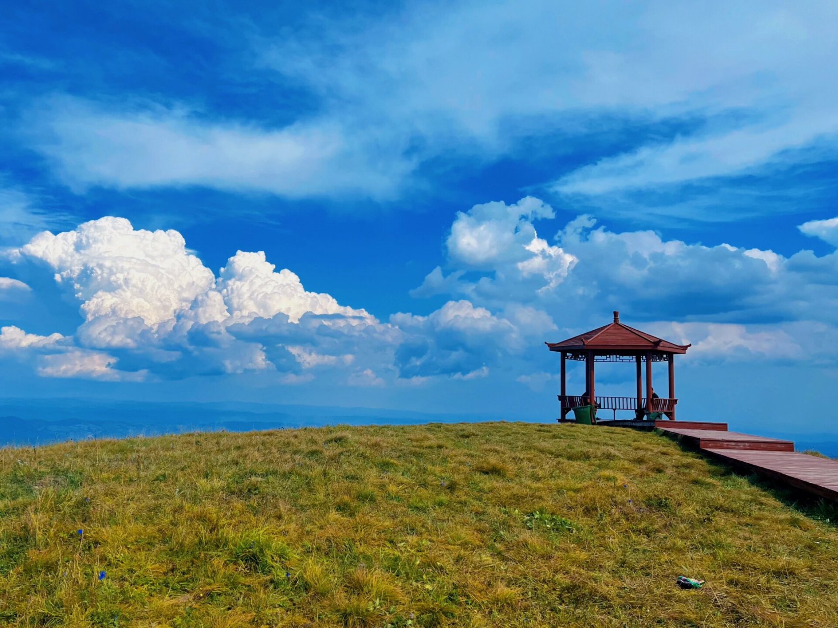 山西最美草原 沁源县花坡草原