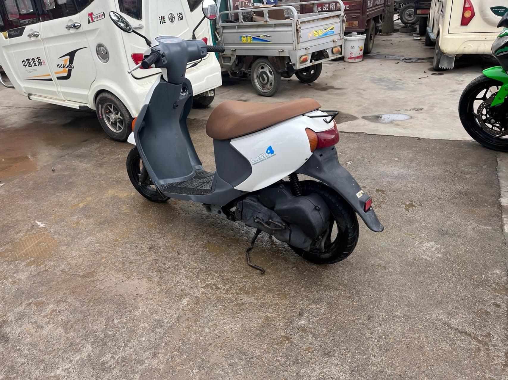 铃木怪4电喷50cc发动机