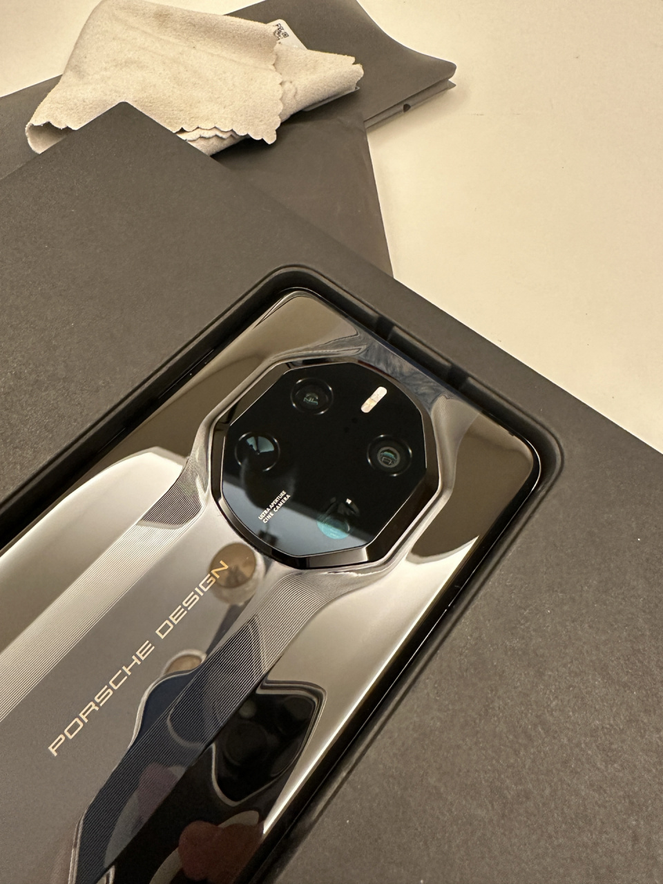 最终还是卖了华为mate50rs保时捷设计 使用了不到一个月,最终还是留下