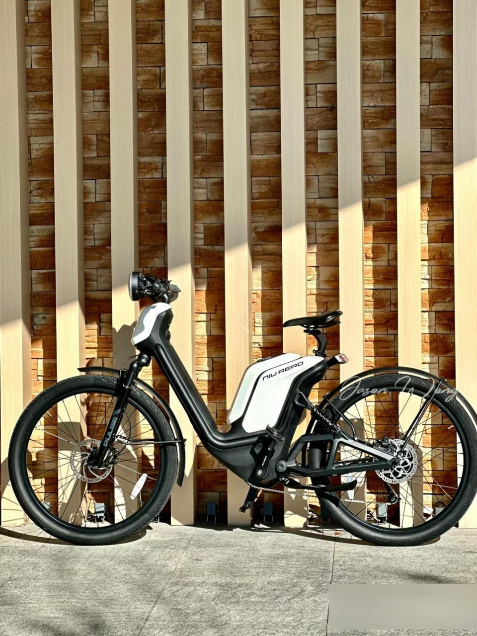 eub-01 pro小牛电城市动车搭载gravel公路车 公路自行车 城市电动车