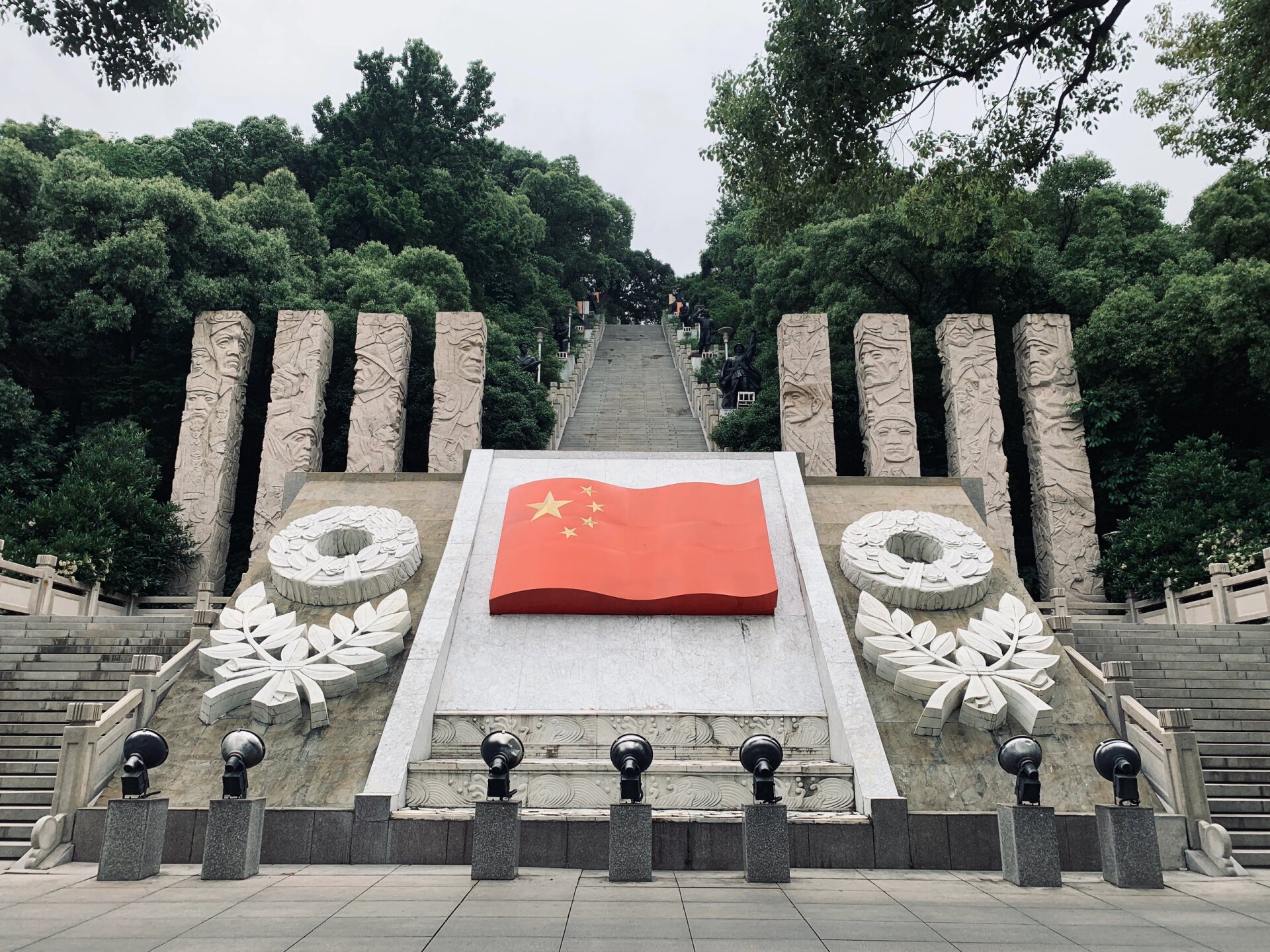 解放一江山岛纪念塔及烈士陵园