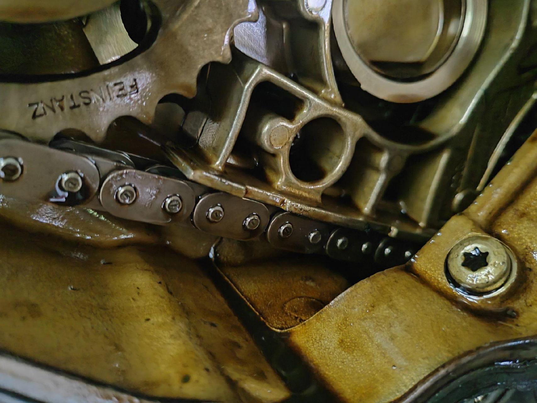 奥迪a7启动异响,发动机报故障,链条涨紧器更换