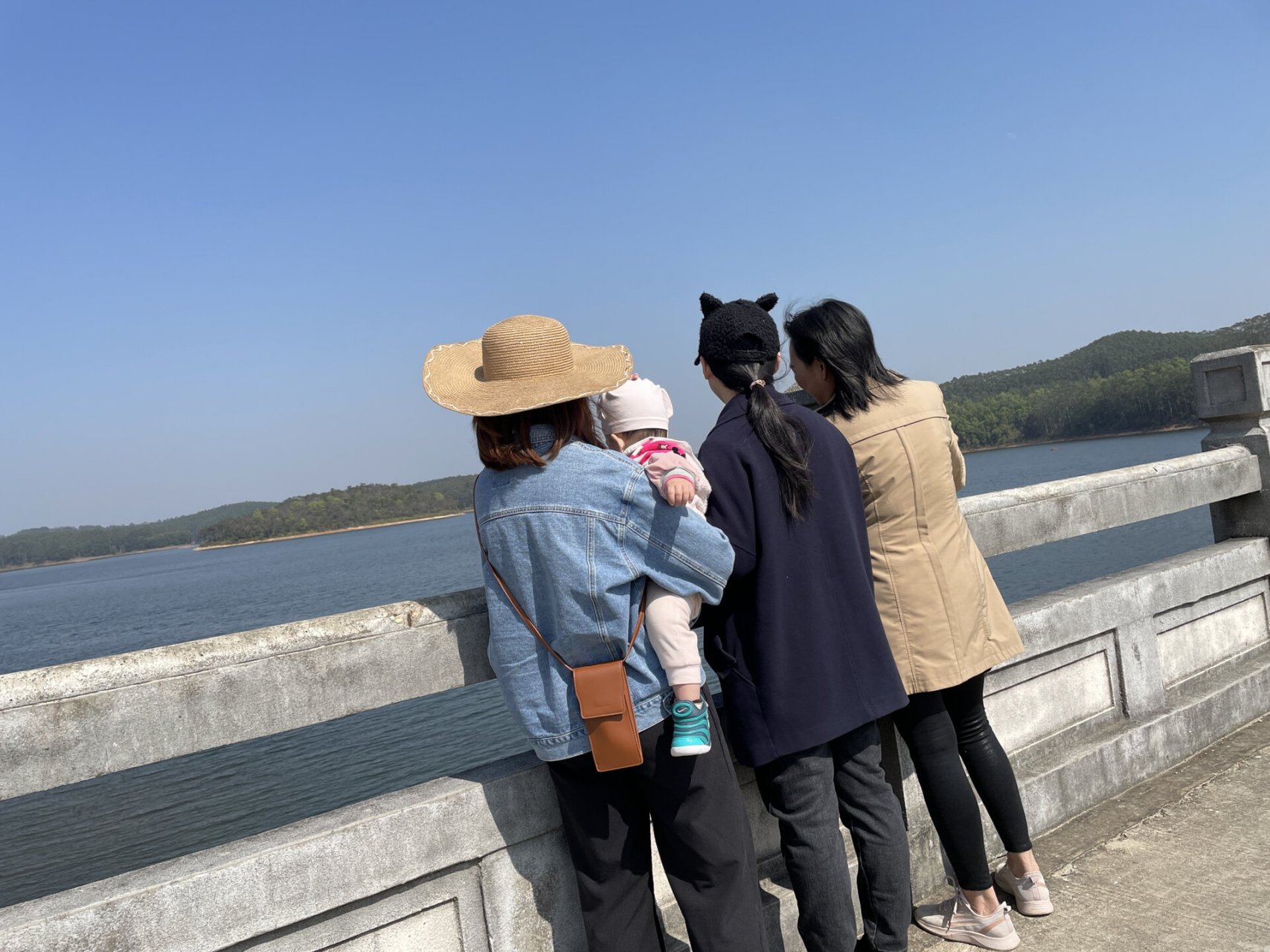 合浦星岛湖 门票5元,属于去一次不会再去第二次的地方 乘船上岛需另外