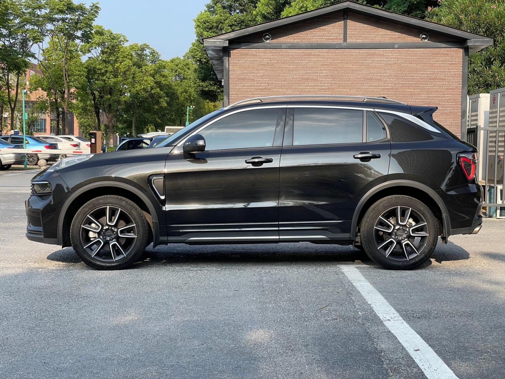 21年领克01型pro,行驶4.2万公里,整车原版原漆,免费流量,免费救援