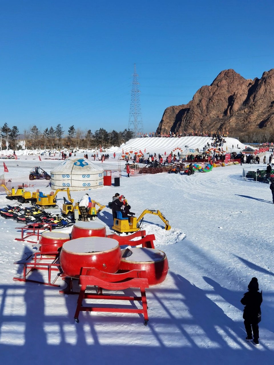 赤峰 红山公园 冬季遛娃地