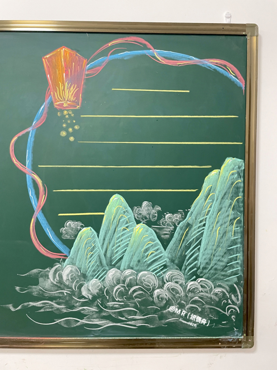 粉笔画(照山黑板报边框) 是好看的框#我的年度9图# #笔记灵感# #黑板