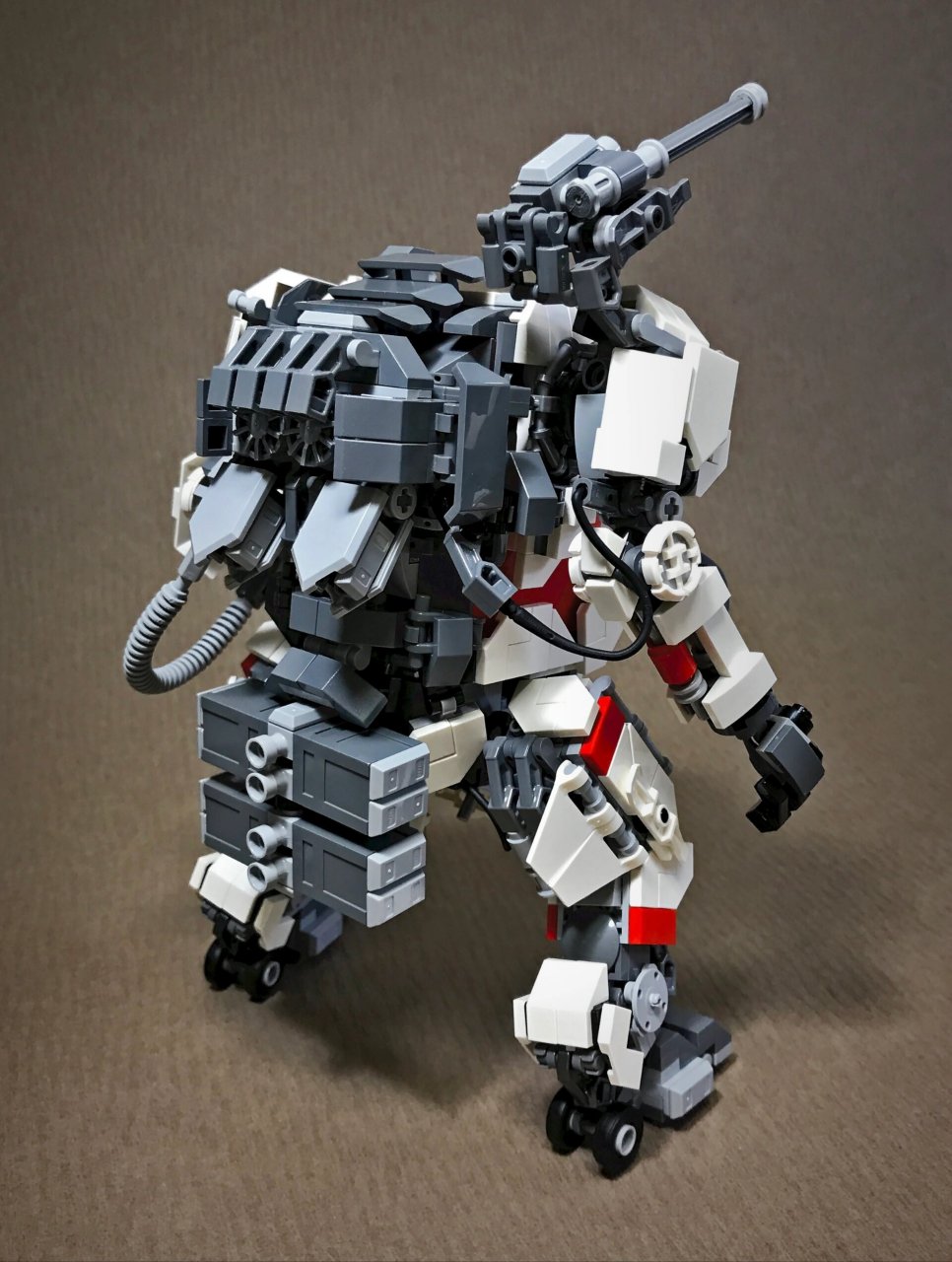 乐高moc欣赏:又是一堆机甲 男人果然还是最喜欢看机甲