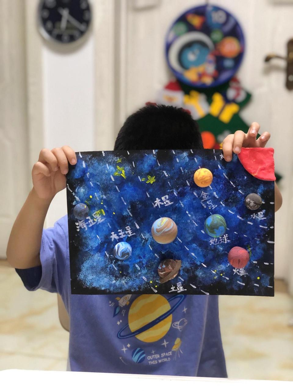 超轻粘土  太阳系八大行星 下雨了.孩儿还不睡觉98快开学吧!