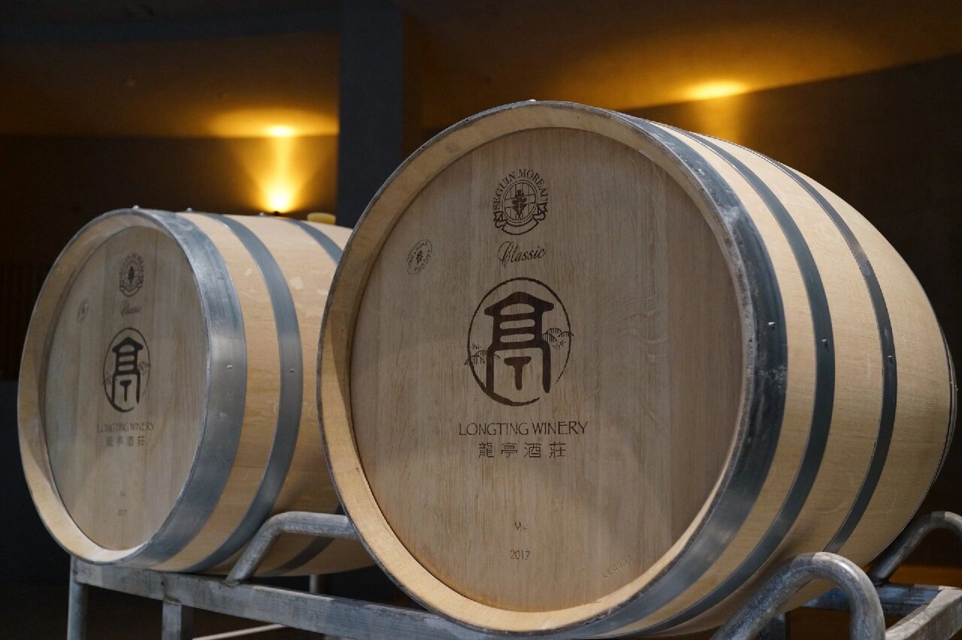 酒窖探秘|橡木桶为什么不会漏?