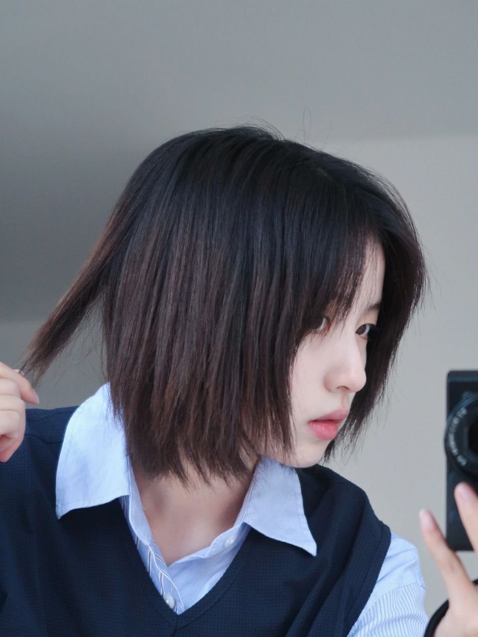 这个短发侧面图 托尼再看不懂我要99了 侧面的层次 已经拍得很清楚