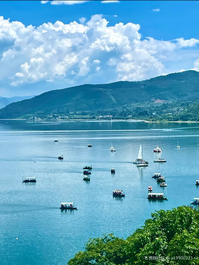 澄江市抚仙湖禄充风景区