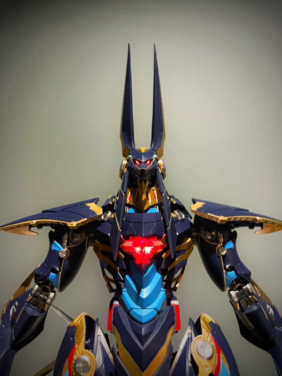 机甲诸神mg-01 阿努比斯 当时看测评冲着颜值头脑发热买的东西 合金