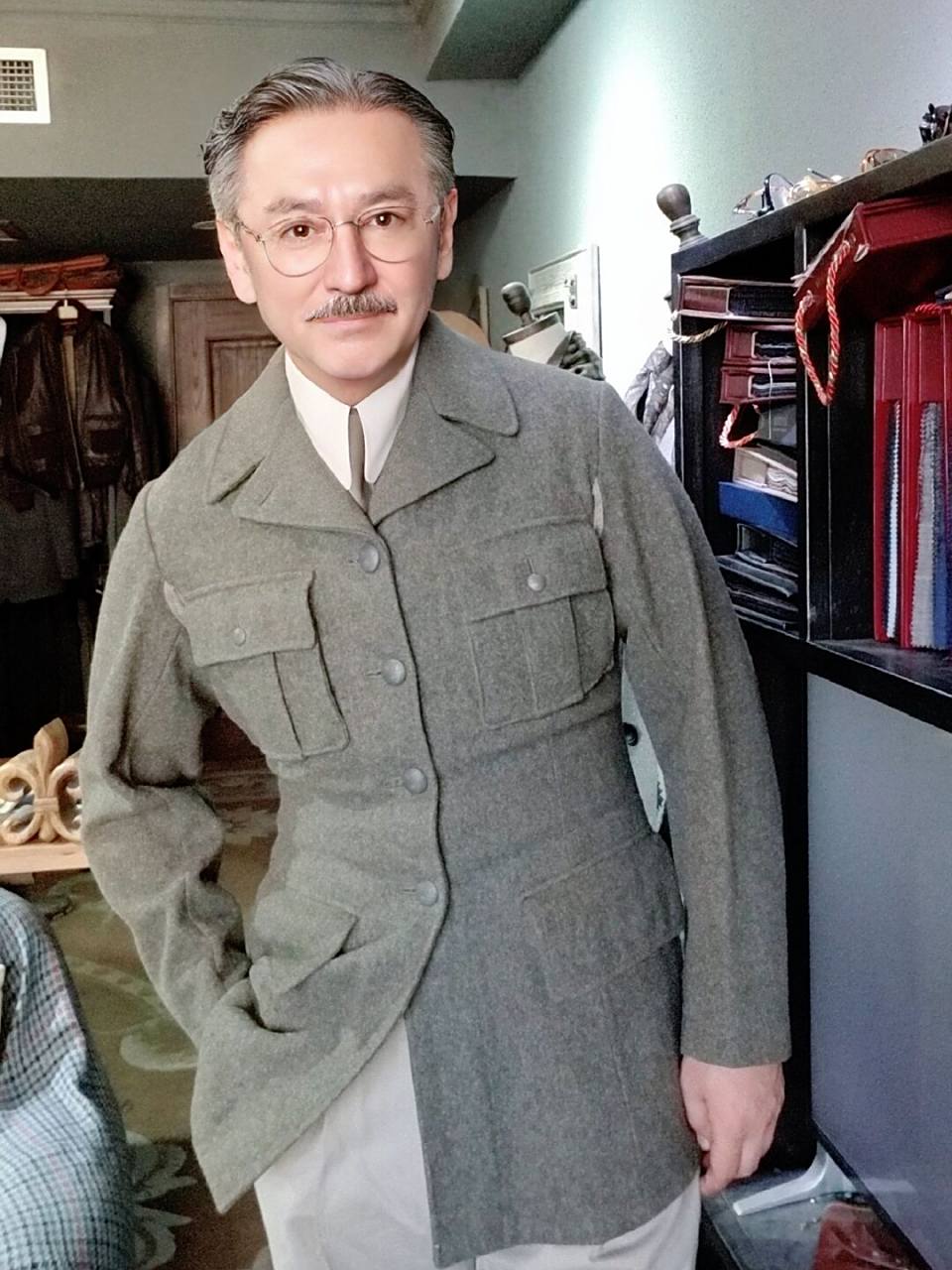 每套都是啥职业[期待][期待]  look  look  look  #guesswhoiam