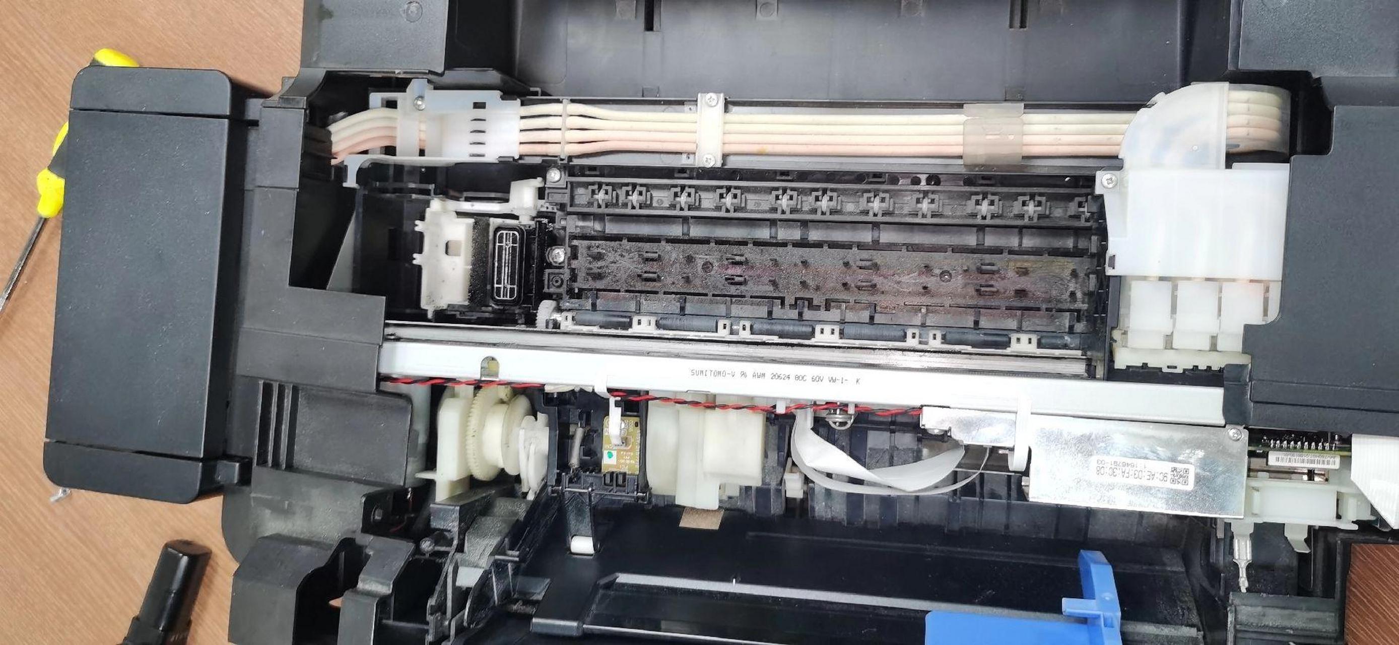 epson l565提示卡纸 不进纸 备上门维修一台epson经典墨仓式一体机