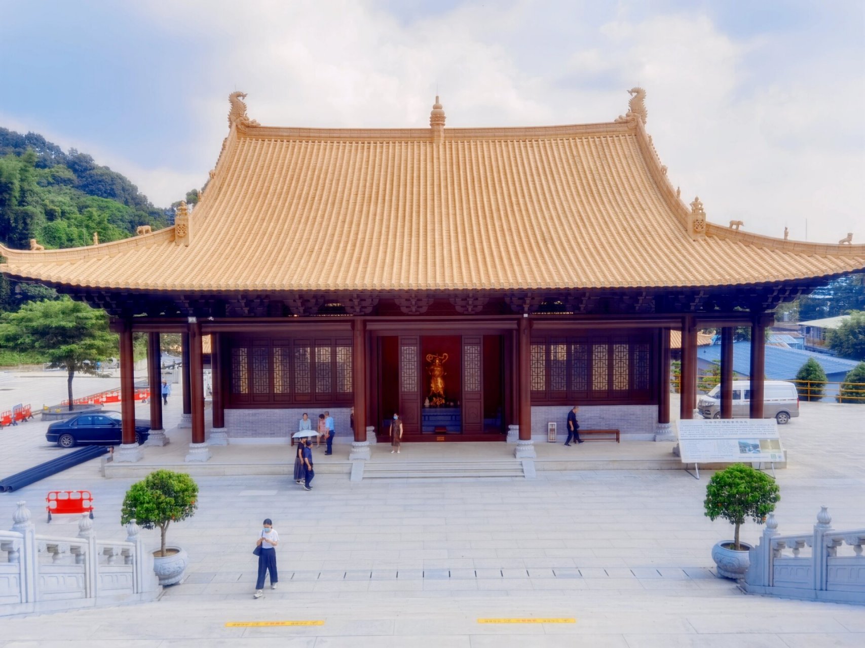 华峰寺——感受一刻清净与安宁    	 华峰寺位于广州市黄埔区永和街