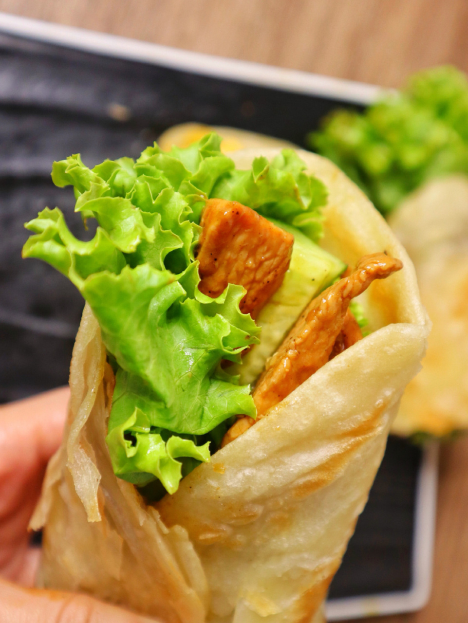 一直都很喜欢吃手抓饼,可是路边摊的又油又不干净,于是学着自己做