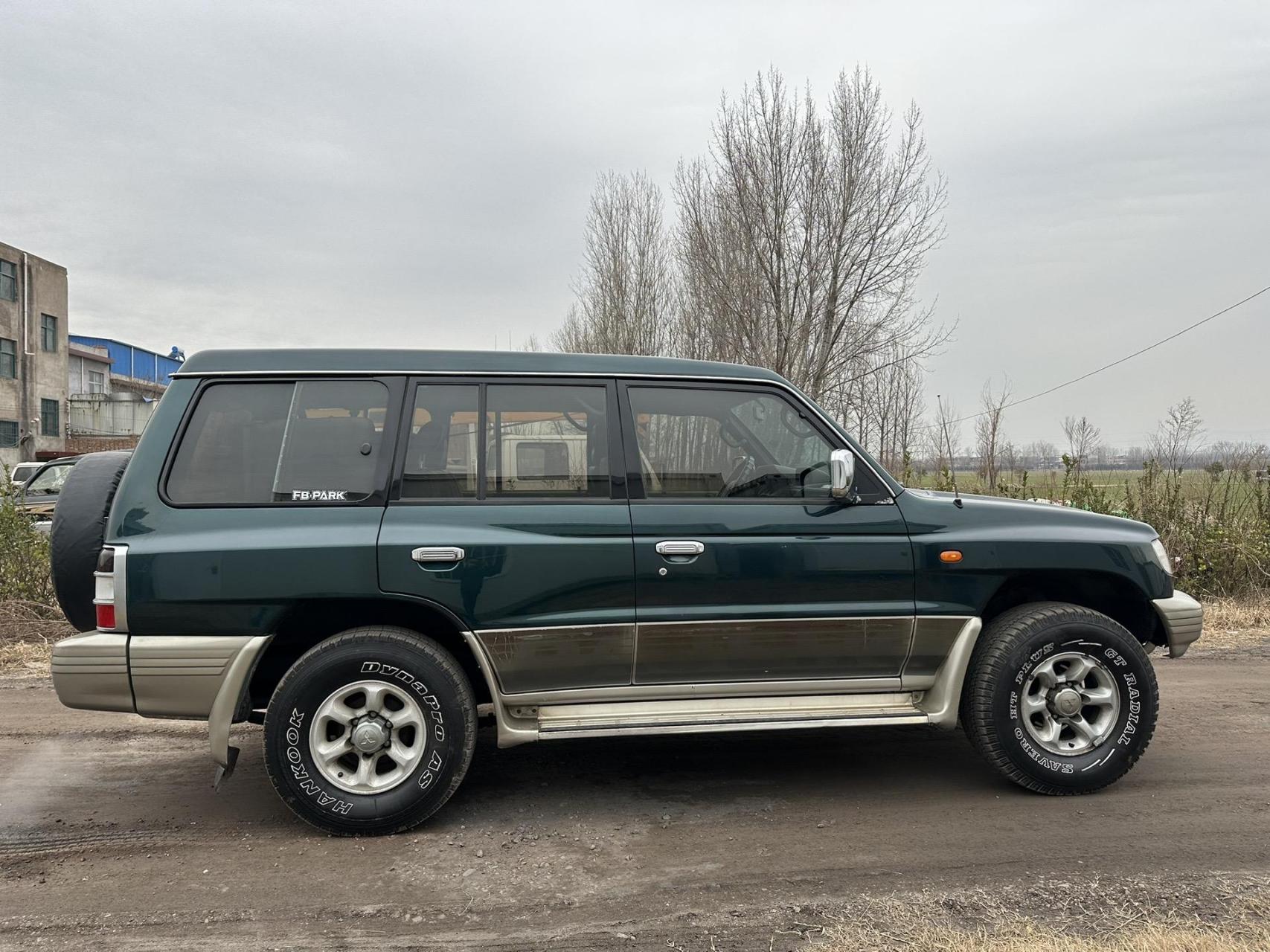 极品全进口三菱帕杰罗v33,极品车况,自动挡, 发变巅峰,原装度高,内饰