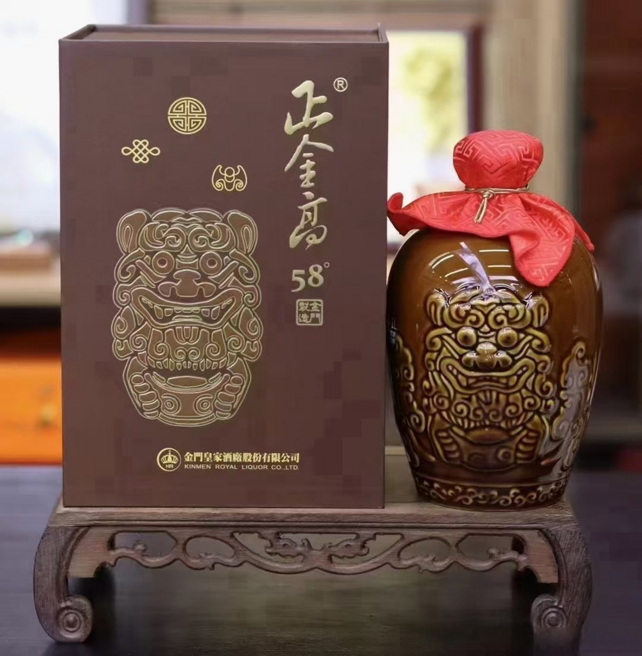 金门皇家酒厂:皇家窖藏风狮爷高粱酒-正金高古铜色 58度1000毫升,1件6
