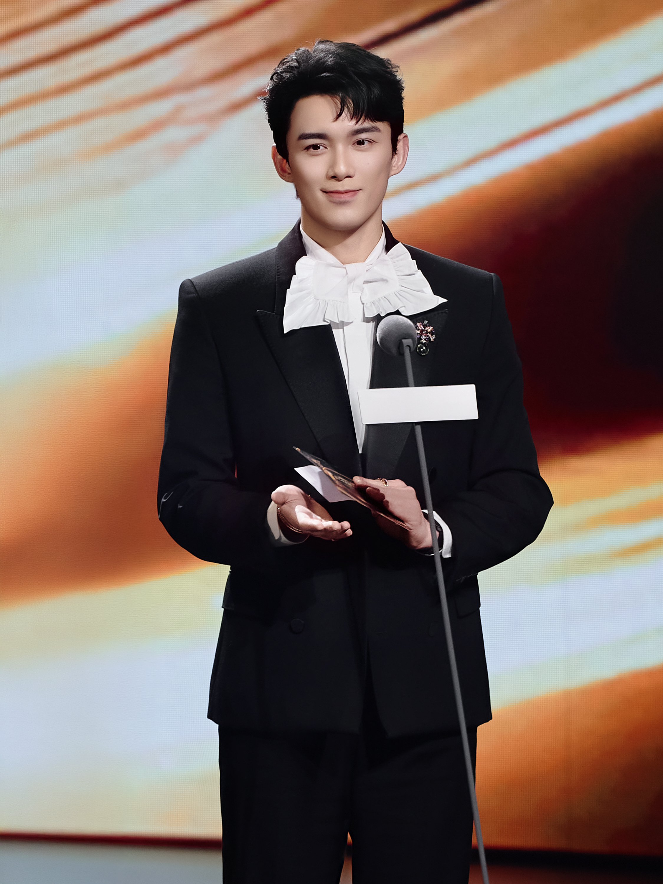 吴磊电影东极岛