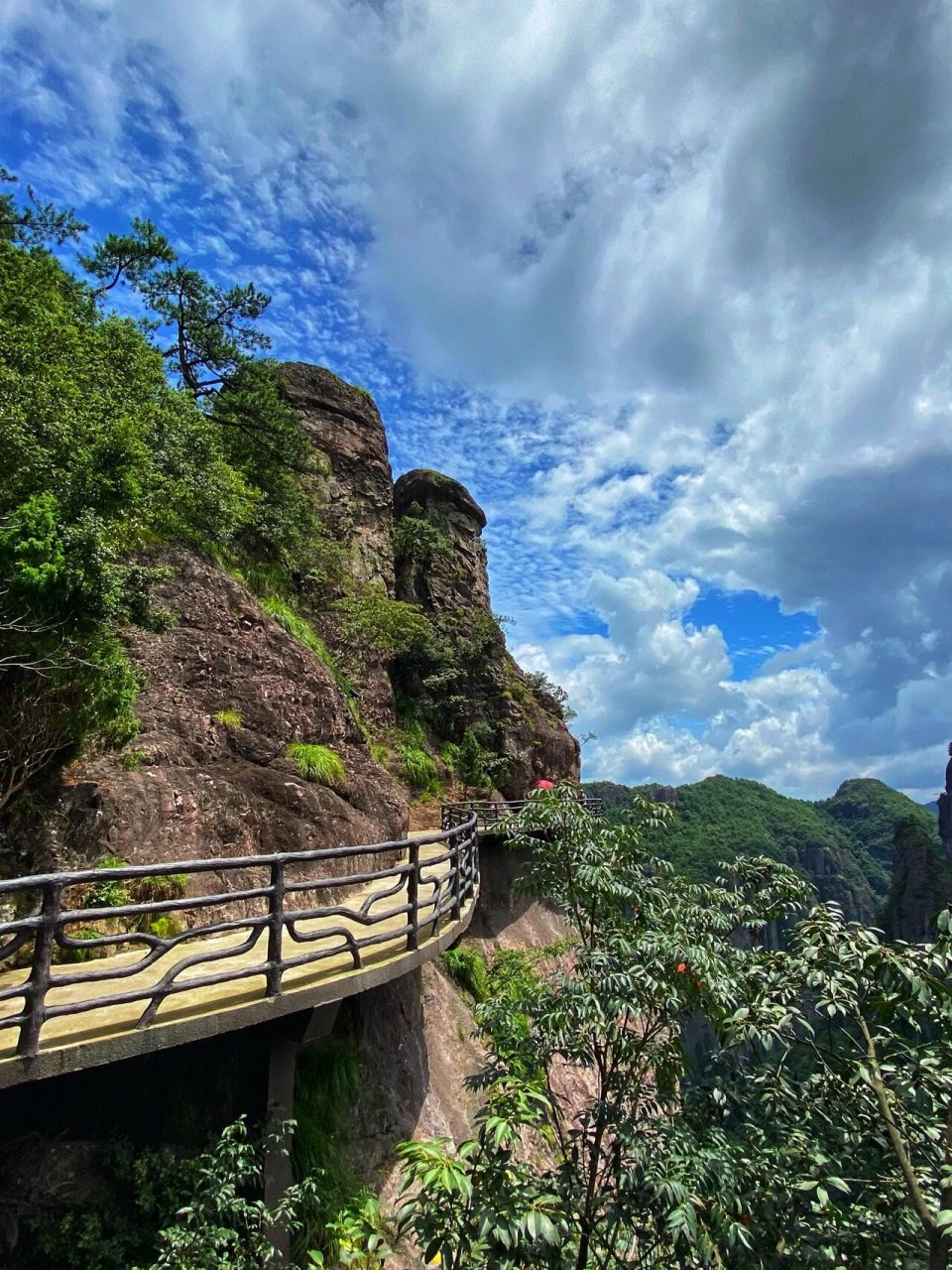 奇观美景——神仙居 神仙居景区是仙居国家公园核心区,国家级风景名胜