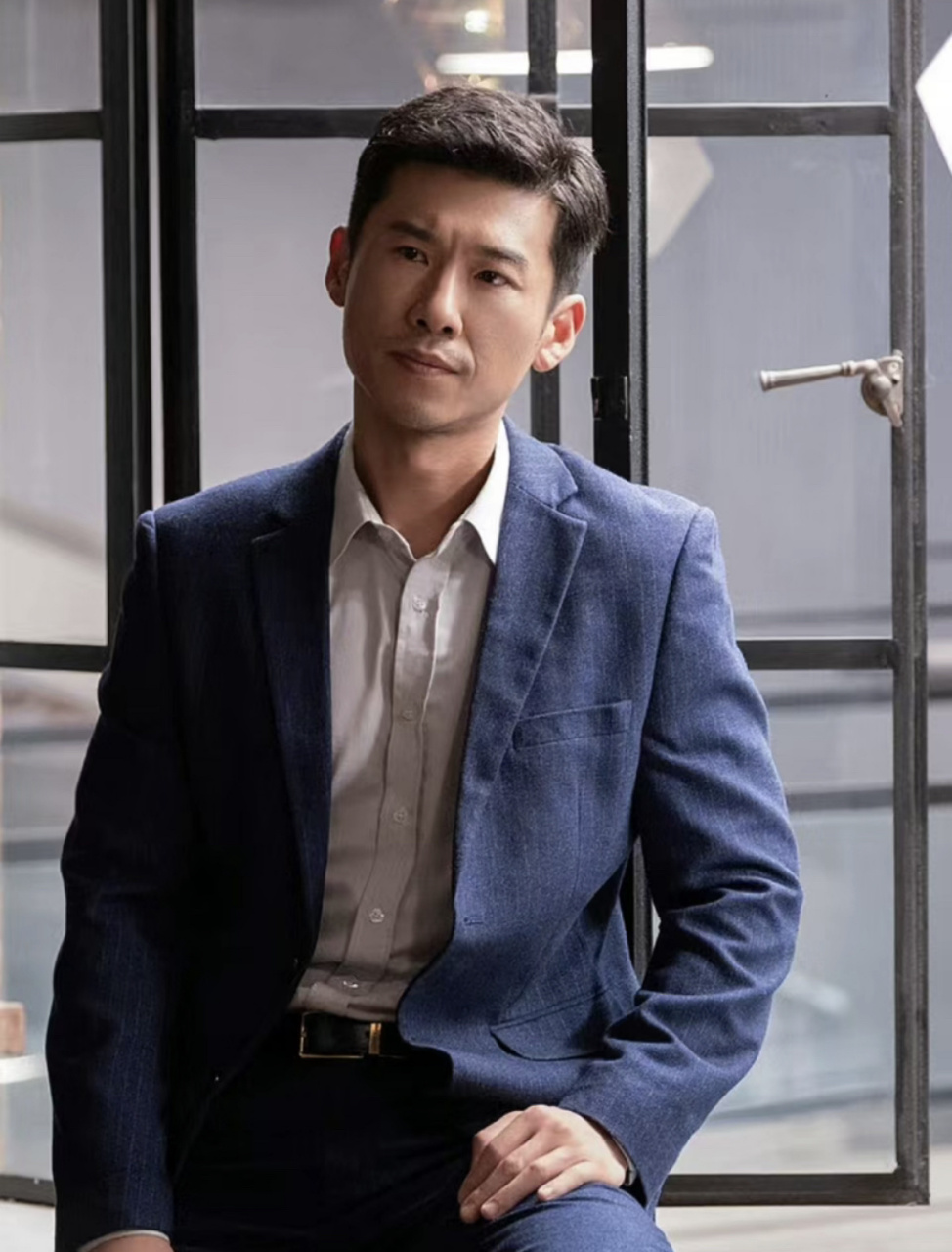 70后叔圈演技顶流,九位男神 16615张嘉译,70年出生,陕西西安人