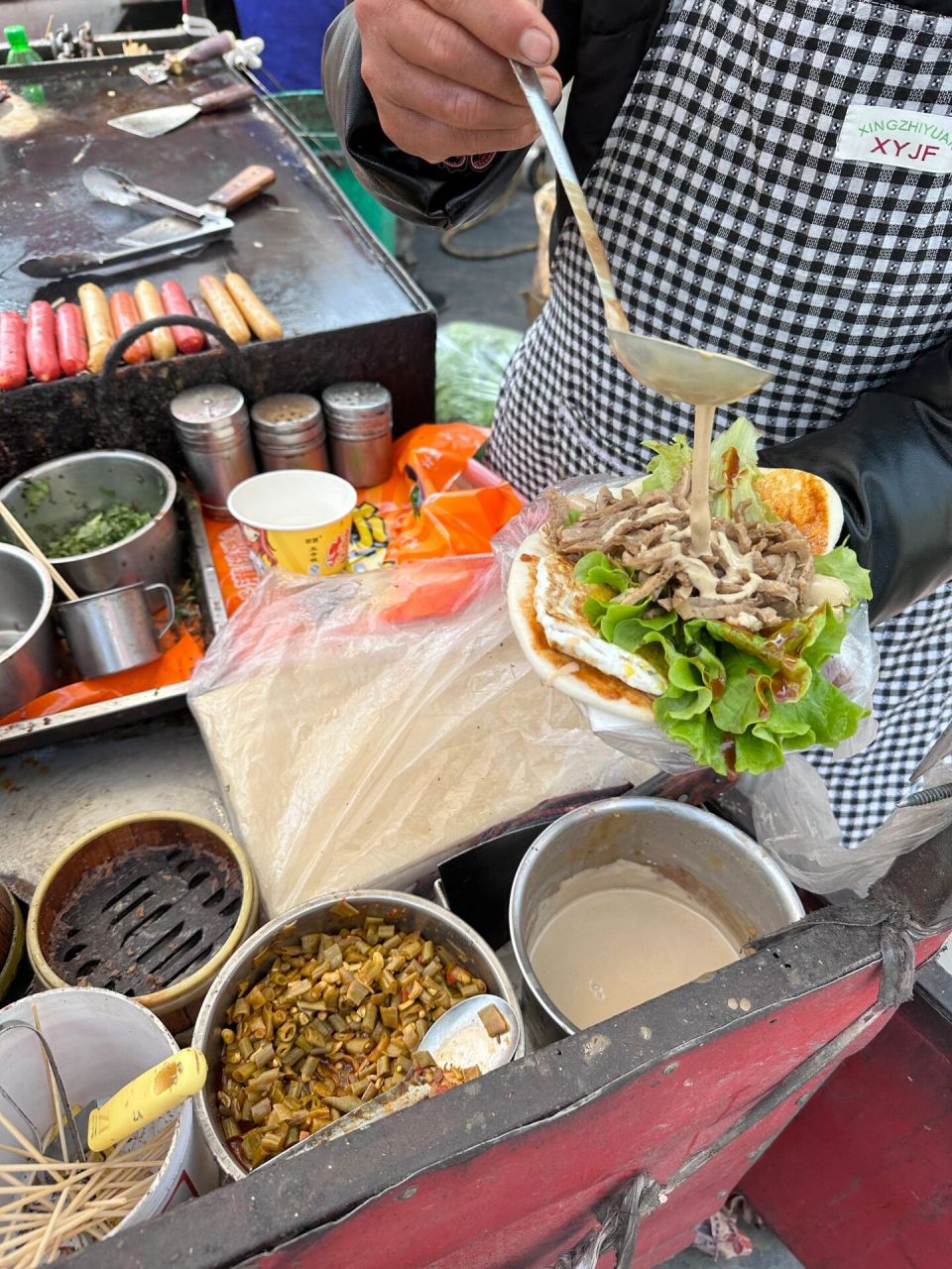 邯郸康德———荷叶饼94 73这家蛮好吃的  朋友买的对面的那家 说