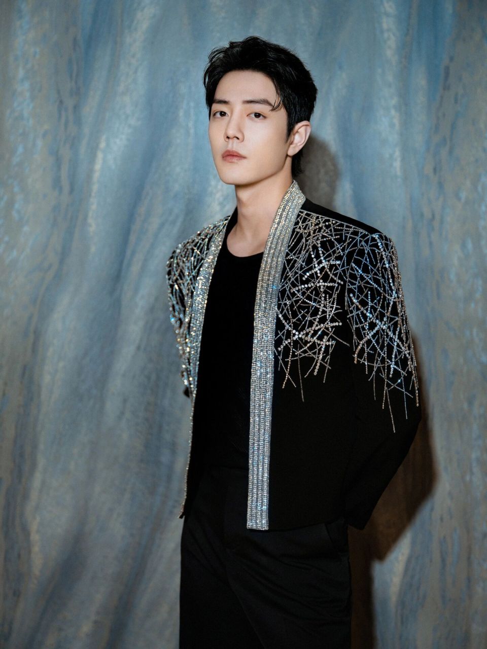 肖战×balmain | 黑色晶饰西装帅气闪耀~90 肖战身着 balmain2023