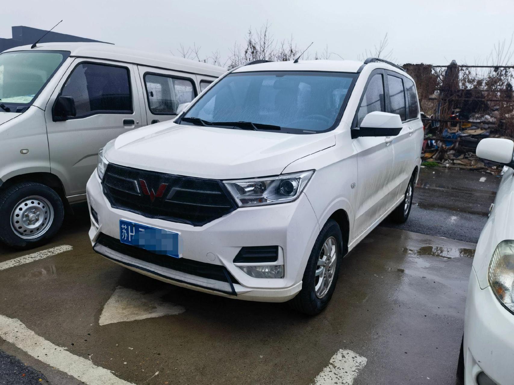 2020年8月五菱宏光s1.5最高配,原版原漆实表3万公里!5座车型