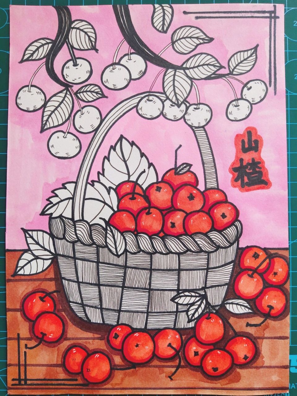 无彩色与有彩色系搭配会让画面对比更强烈哦!