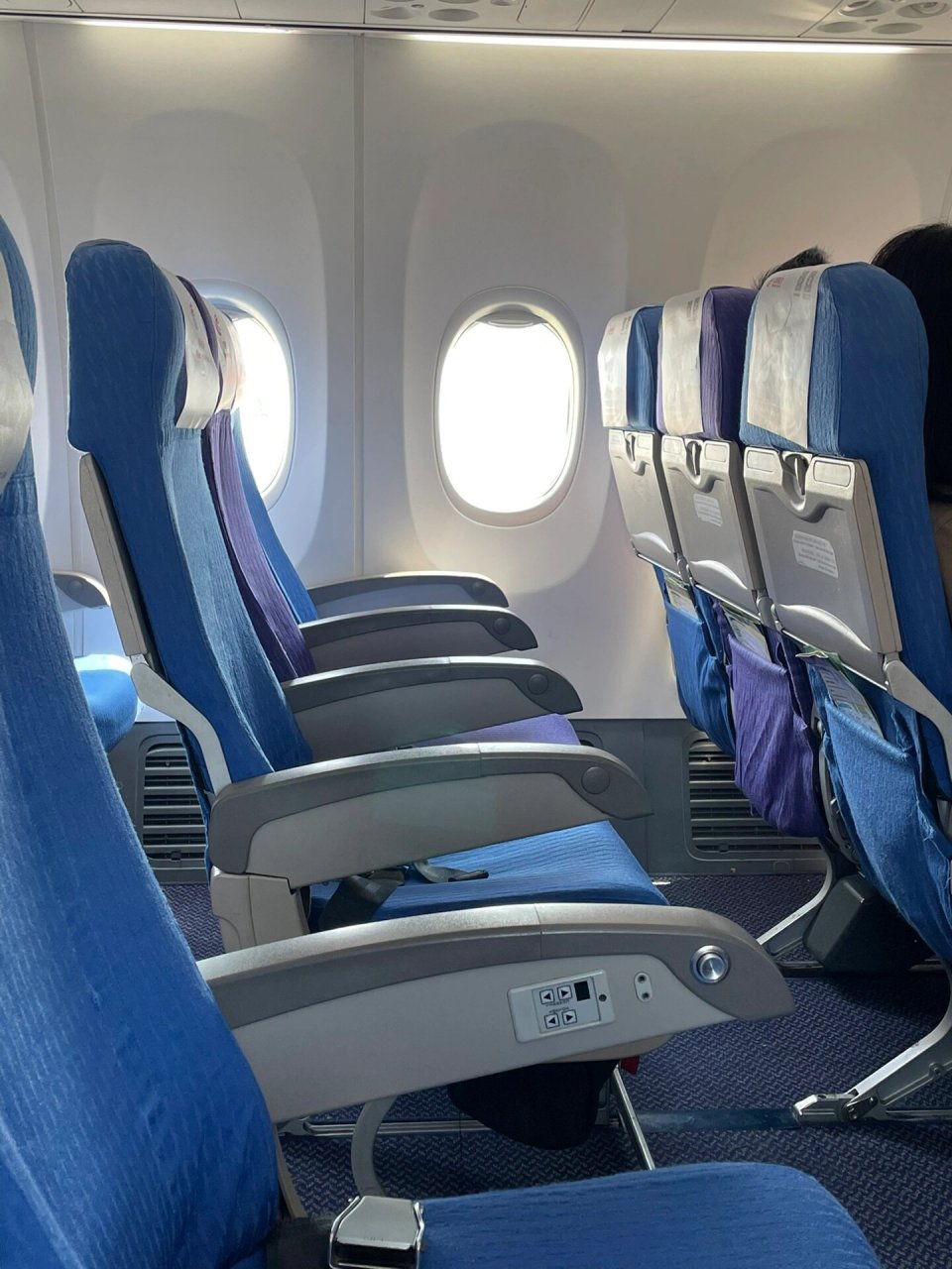 昆明航空波音738选座,21f有两个窗户 选座之前搜了一下波音738选什么