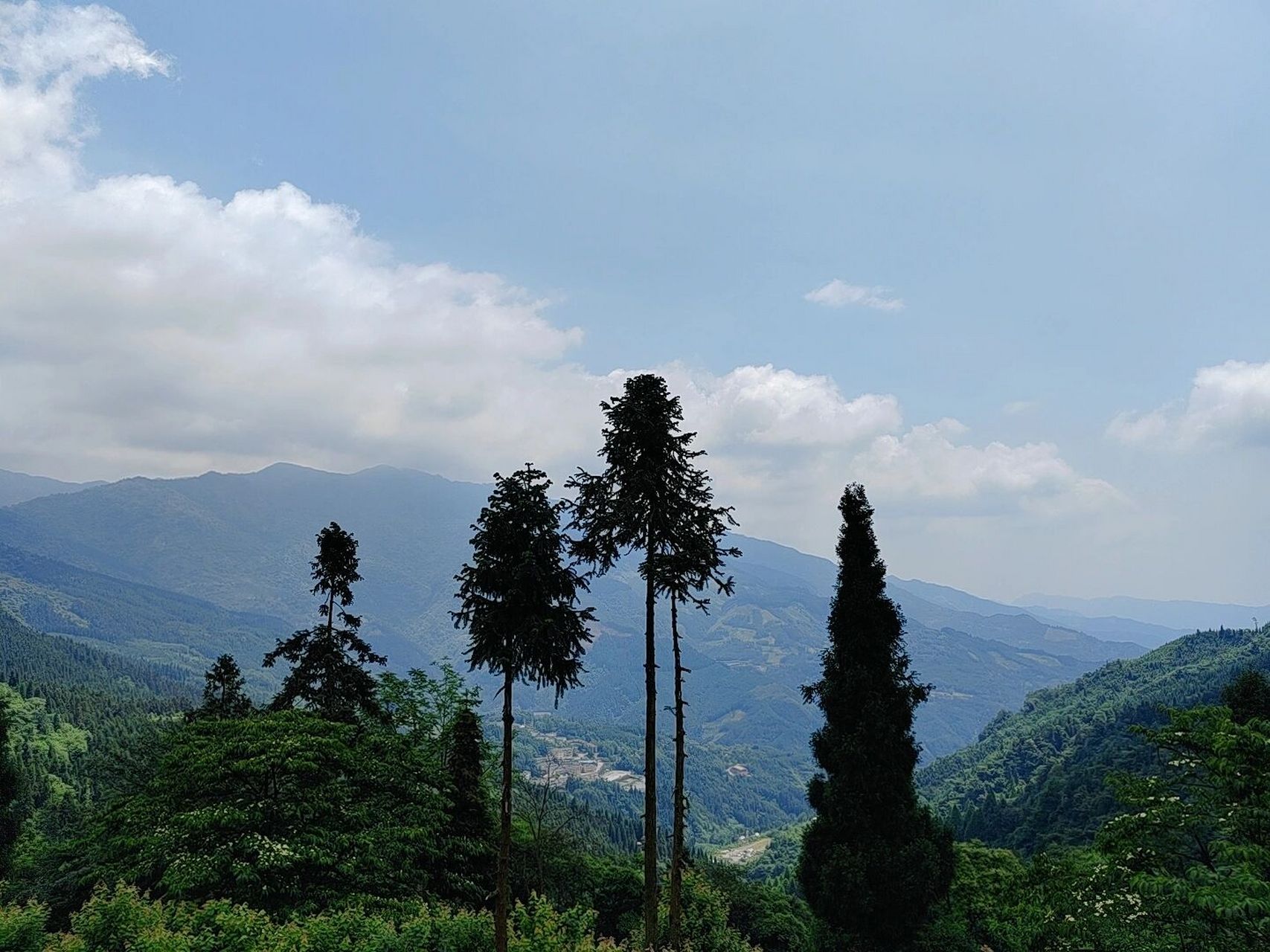 享生活～什邡市神瀑沟,比肩青城山超值  一个小众旅游景点,我是在端午