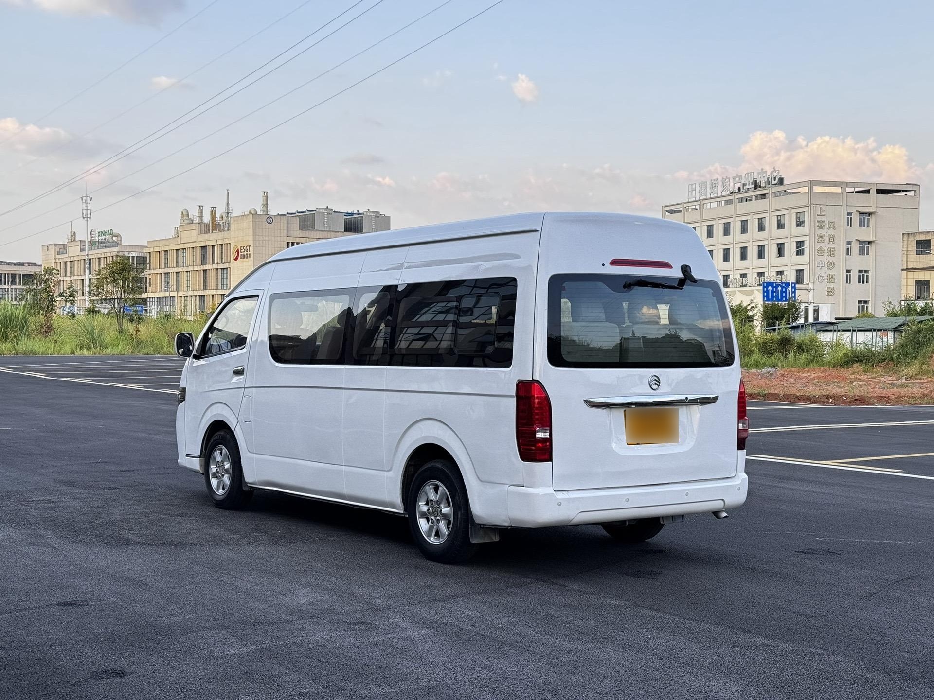 金旅海狮商务车