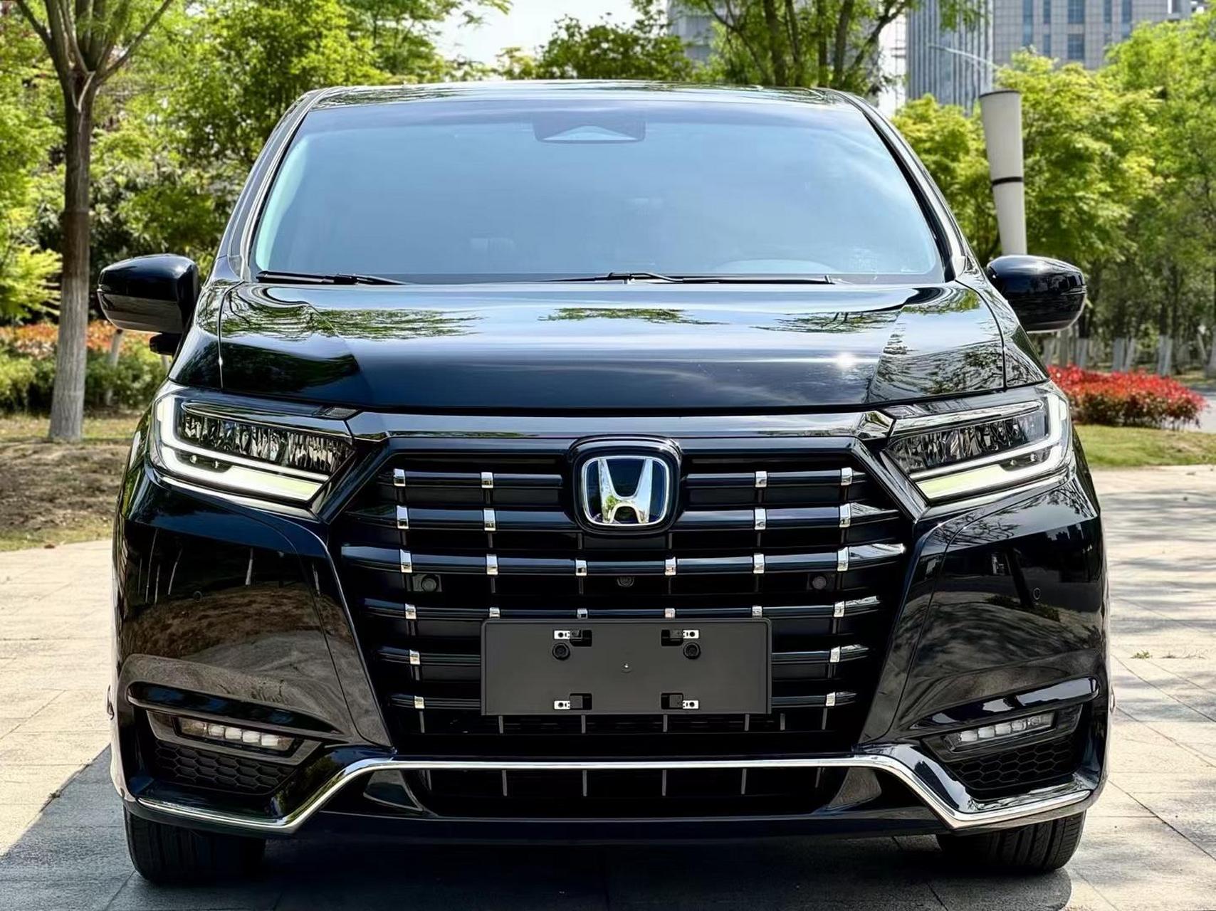 【车辆款型】本田艾力绅至尊版 【上牌时间】2024年 【车辆排量】2.