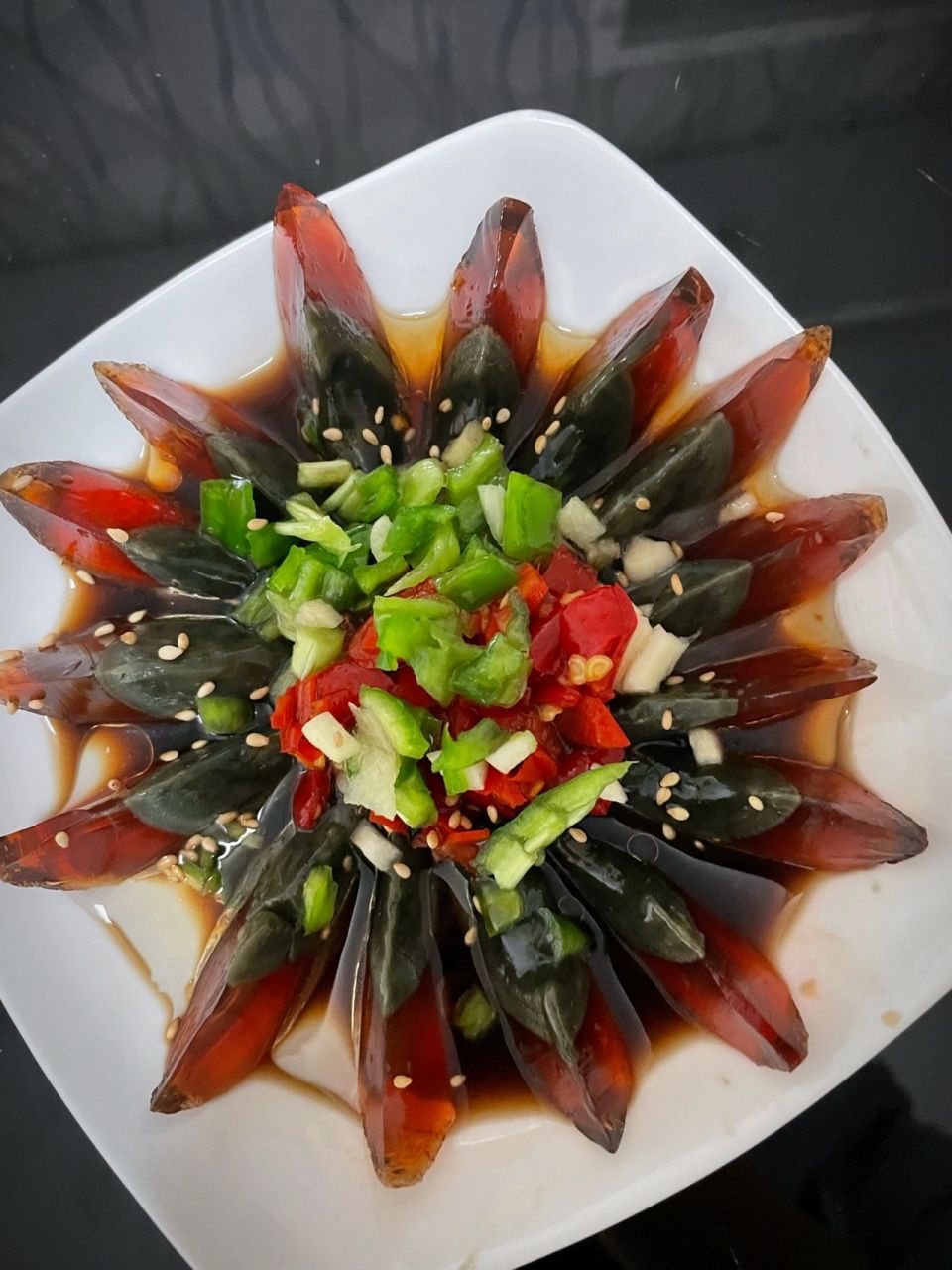 绝味下饭小菜剁椒皮蛋7515好吃的关键是这个 剁椒皮蛋是老少皆宜